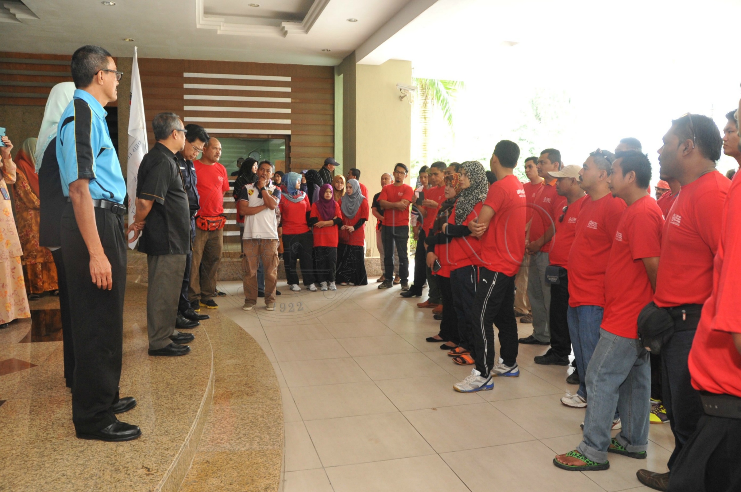 PRO 15 1 RESQ HAS 4242